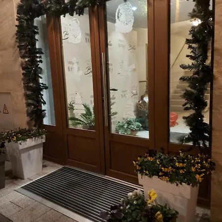 Hedonist アパート